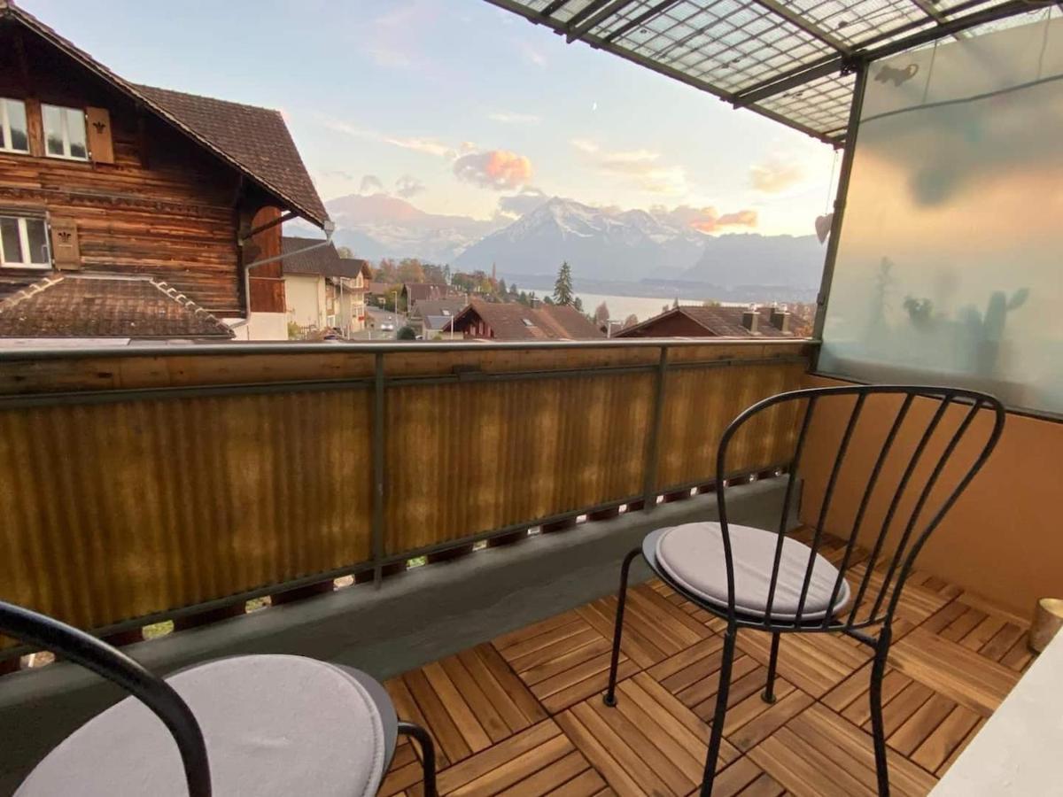 Schoene Ferienwohnung Mit Seeblick Thun Eksteriør billede