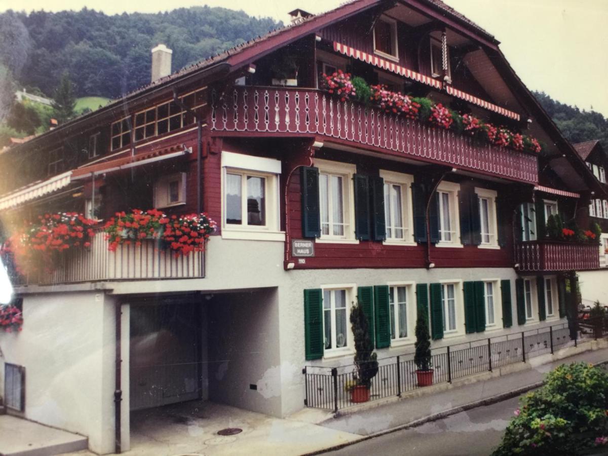 Schoene Ferienwohnung Mit Seeblick Thun Eksteriør billede
