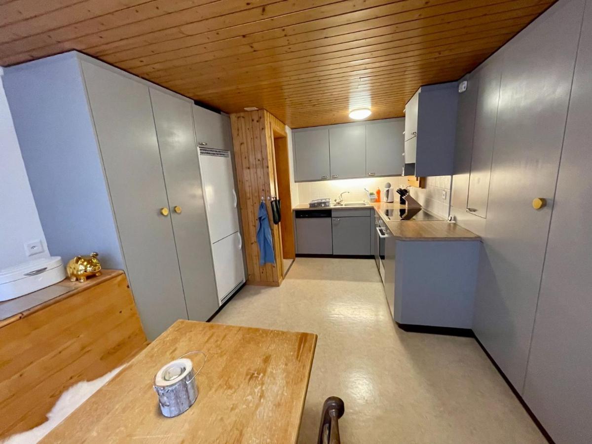 Schoene Ferienwohnung Mit Seeblick Thun Eksteriør billede