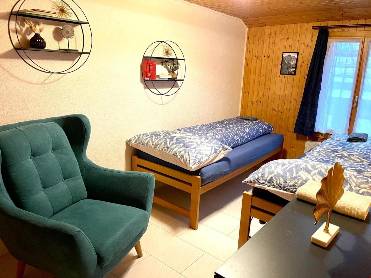 Schoene Ferienwohnung Mit Seeblick Thun Eksteriør billede