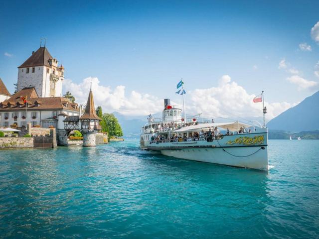 Schoene Ferienwohnung Mit Seeblick Thun Eksteriør billede